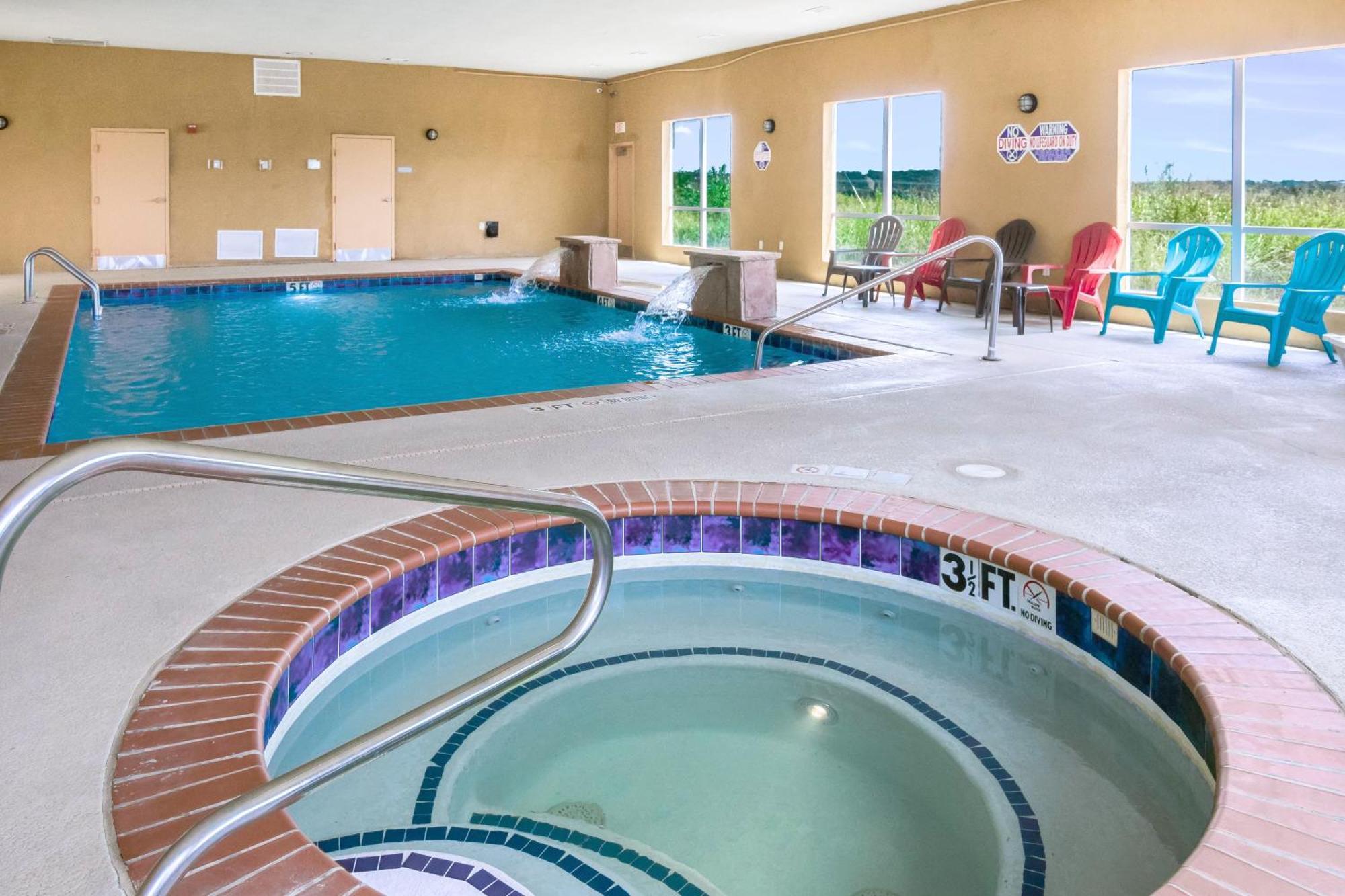 Motel 6-Mineral Wells, Tx Bagian luar foto