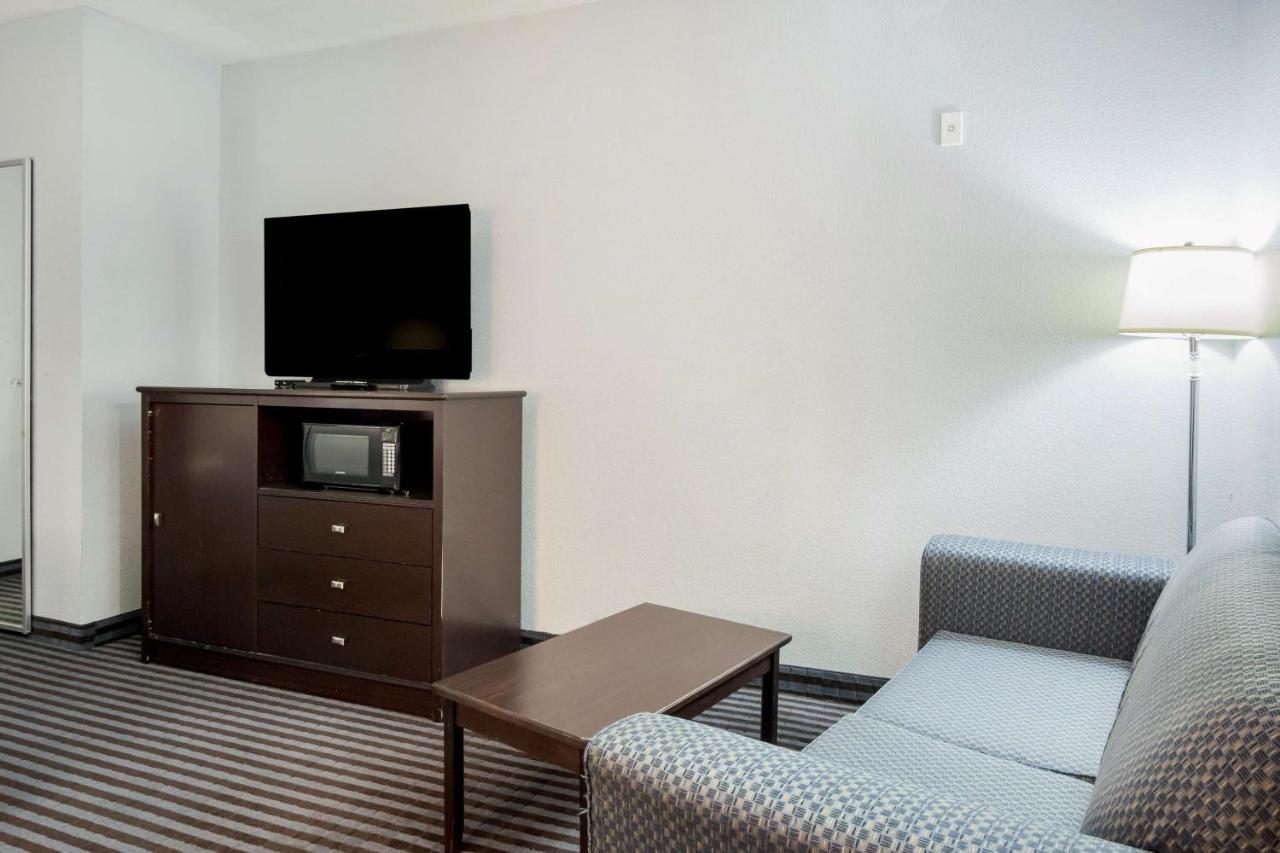 Motel 6-Mineral Wells, Tx Bagian luar foto
